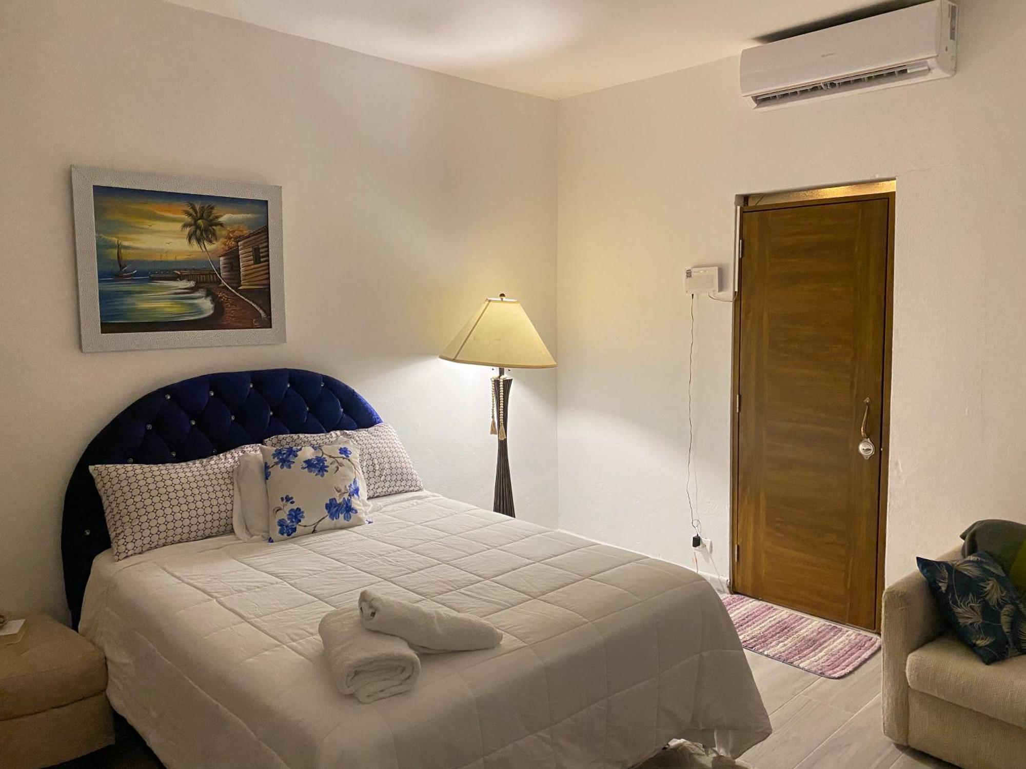 Only Room By Merengue House, 8 Minutos Airport Monte Adentro  Exterior foto